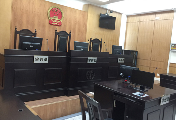 广东省汕头市中级人民法院审判庭使用得胜麦克风
